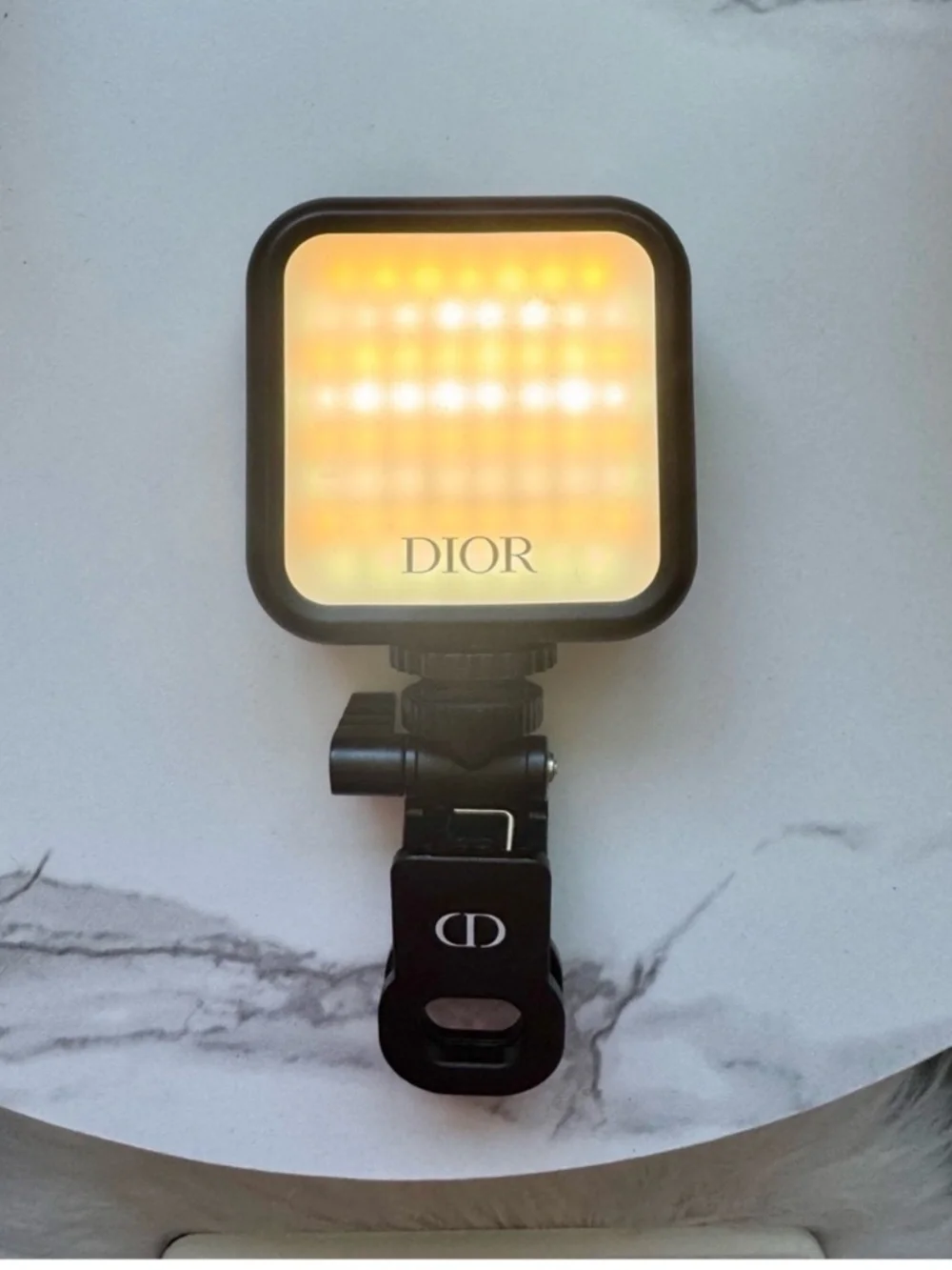 Dior compact led